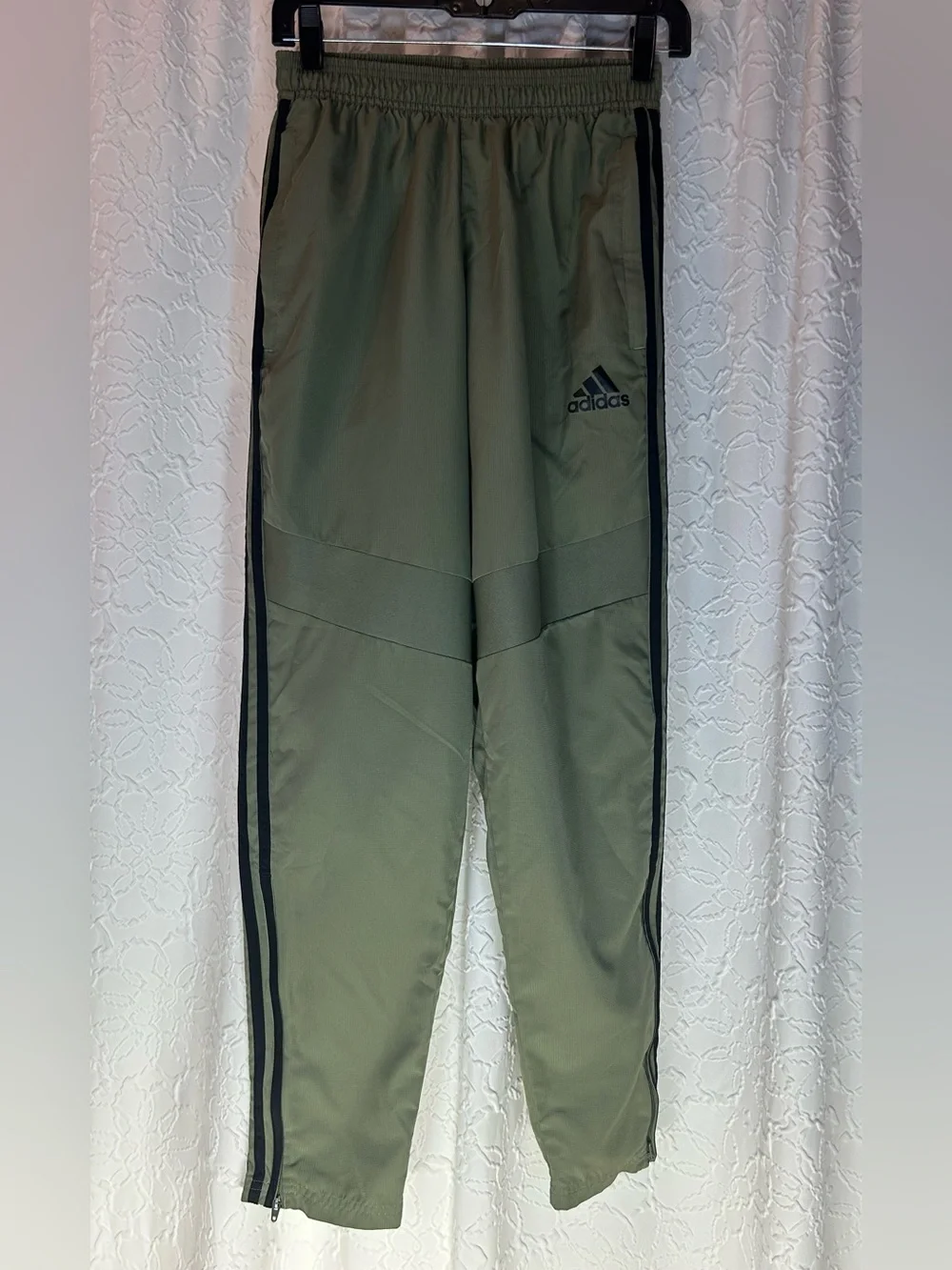 Adidas Olive green Tiro 19 Woven jogger Pants small